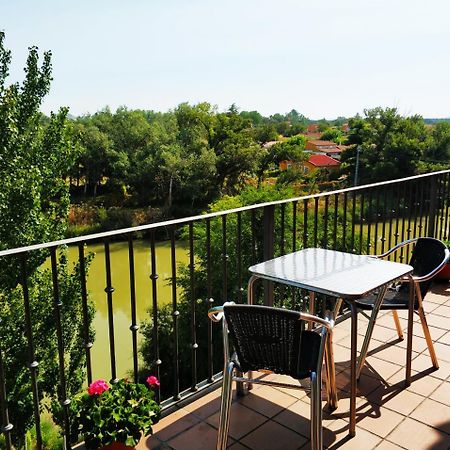 Hotel Puerta Del Arco Tudela de Duero Luaran gambar