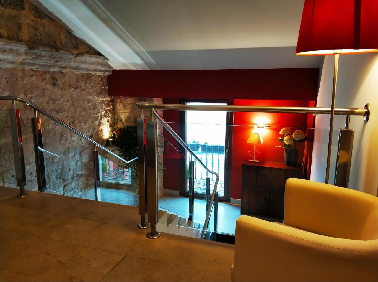 Hotel Puerta Del Arco Tudela de Duero Luaran gambar