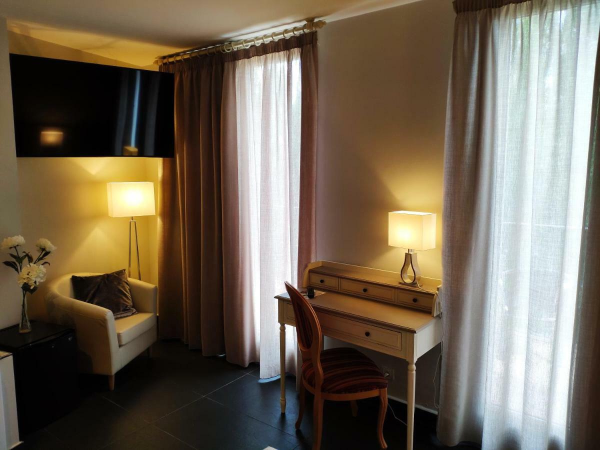 Hotel Puerta Del Arco Tudela de Duero Luaran gambar